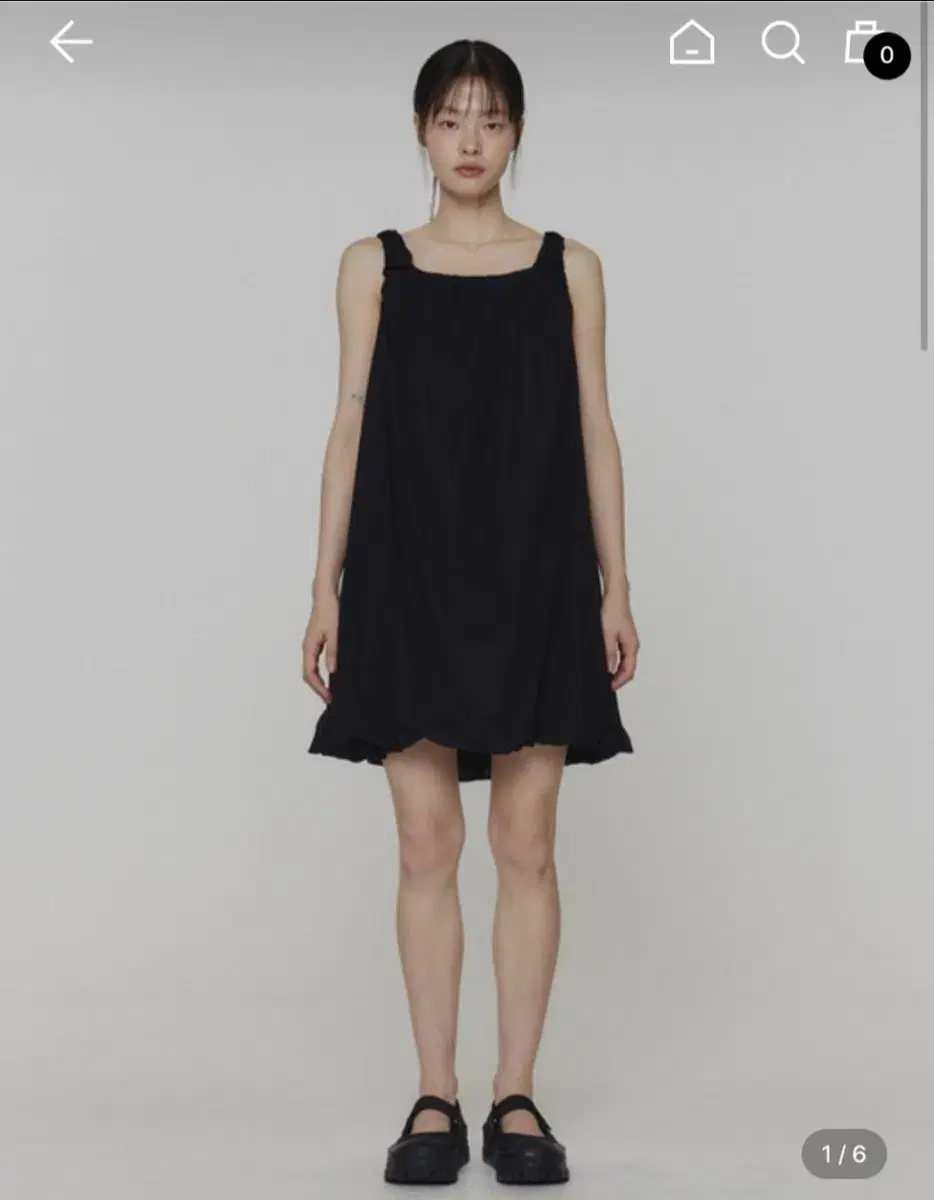 Jennie着用 AMOMENTO VOLUME MINI DRESS 韓国 Jennie着用 AMOMENTO VOLUME MINI DRESS 韓国 Jennie着用